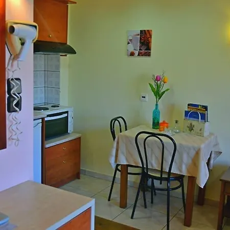 Apart Otel Melina's House 3*